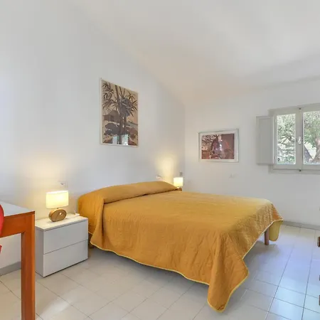 Holiday home Montecristo